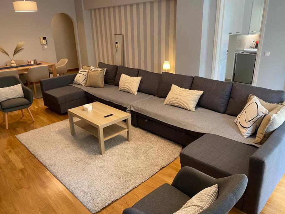 Classy 3Br With 2 Bathrooms Apartment In Marousi Αθήνα Εξωτερικό φωτογραφία