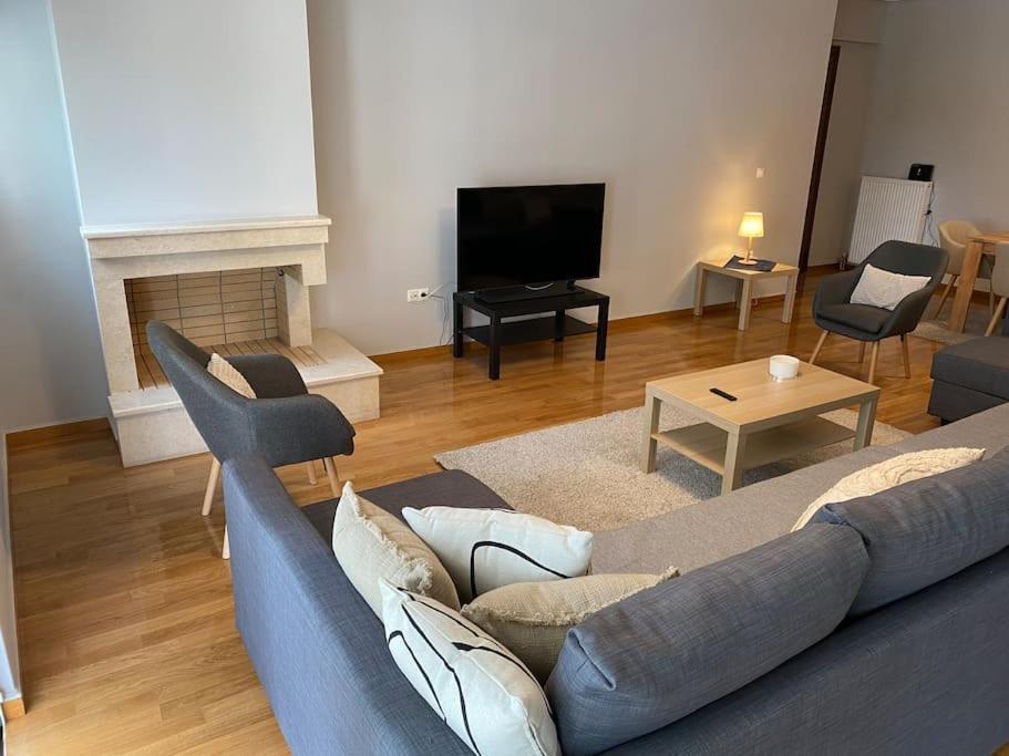 Classy 3Br With 2 Bathrooms Apartment In Marousi Αθήνα Εξωτερικό φωτογραφία