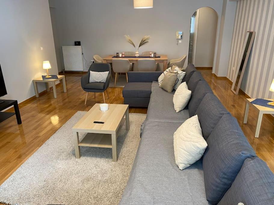 Classy 3Br With 2 Bathrooms Apartment In Marousi Αθήνα Εξωτερικό φωτογραφία
